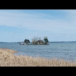 Meet your Posher, Mnc